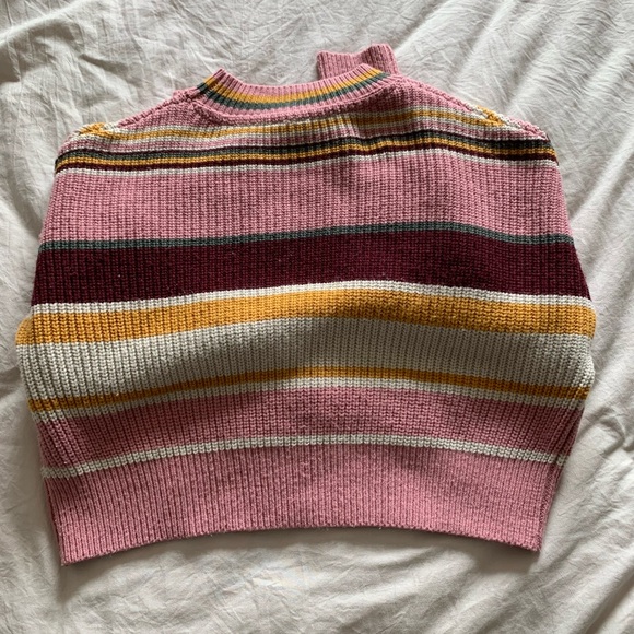 TWIK crop sweater - Picture 2 of 3